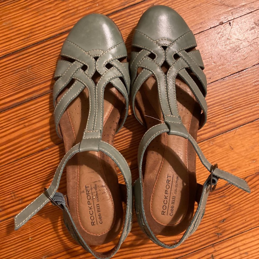 Women's Cobb Hill Audrey T - Strap Sandal